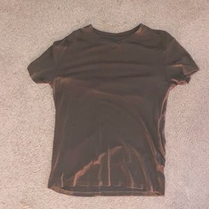 Alphalete V Neck Shirt